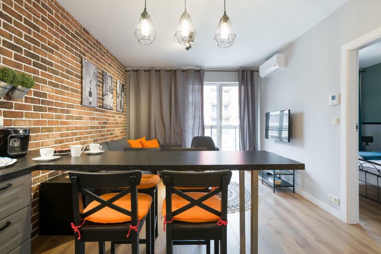 Orange, Modern Apartment In The City Centre Krakow Bagian luar foto